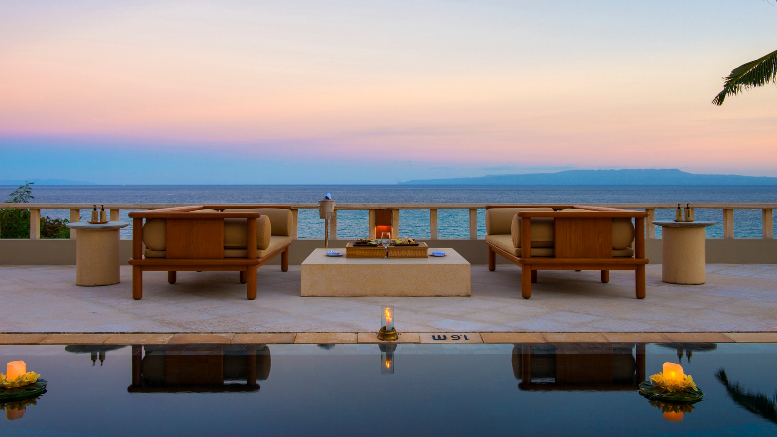 amankila-suite-sunset