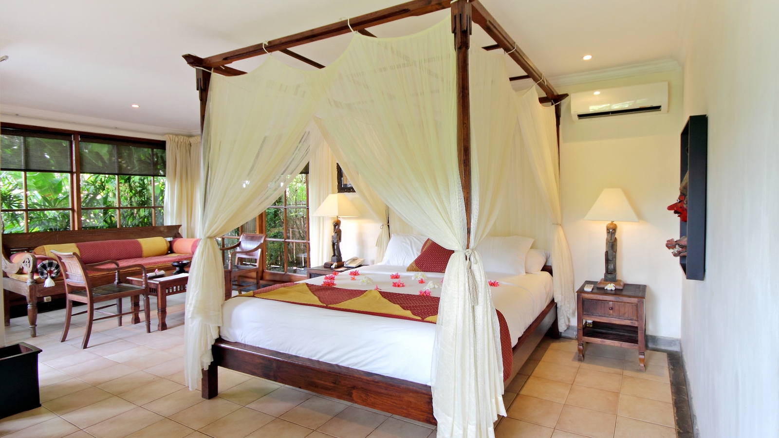 damai-lovina-bedroom