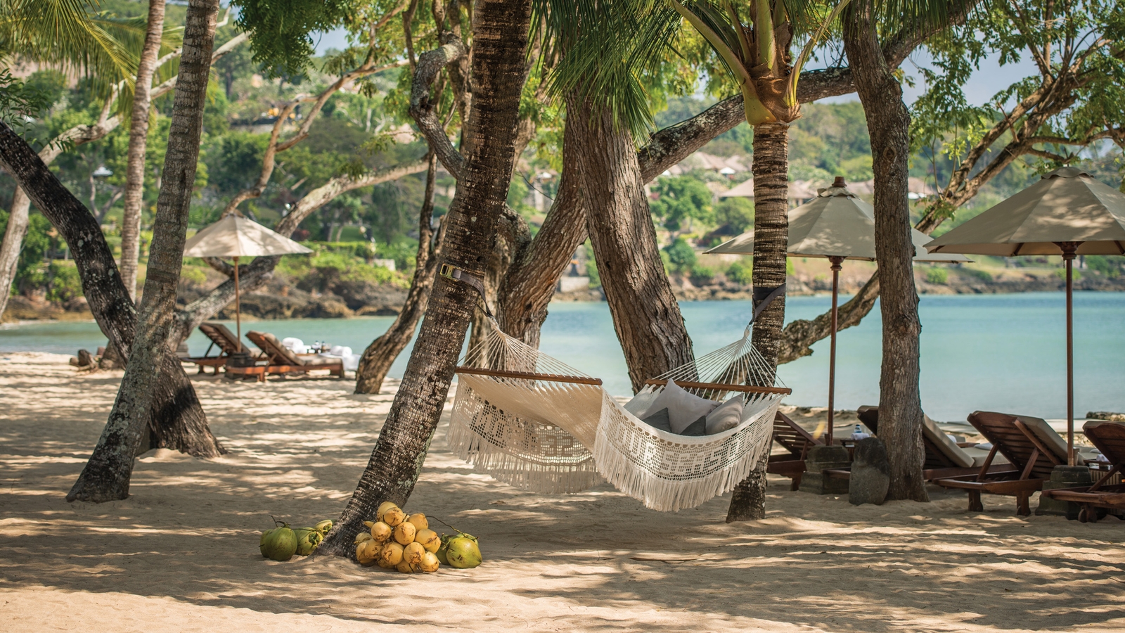 four-seasons-jimbaran-hammock