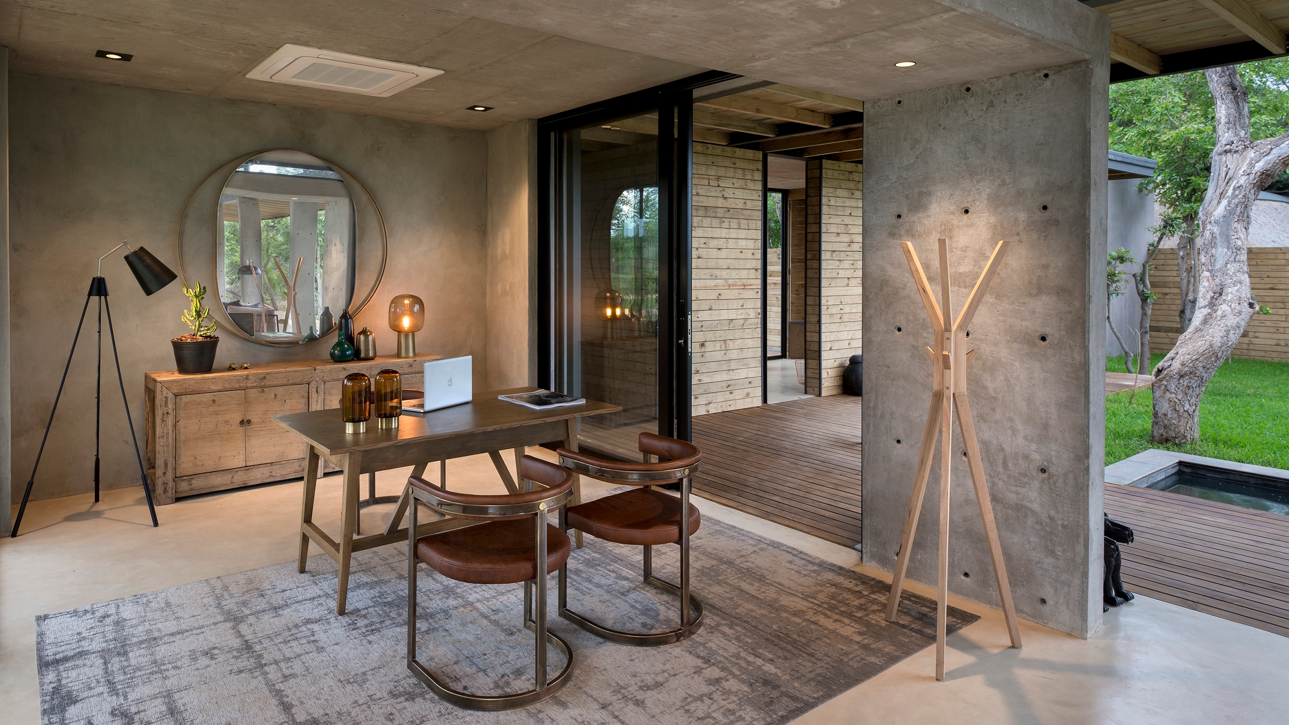 ivory-lodge-suite-lounge