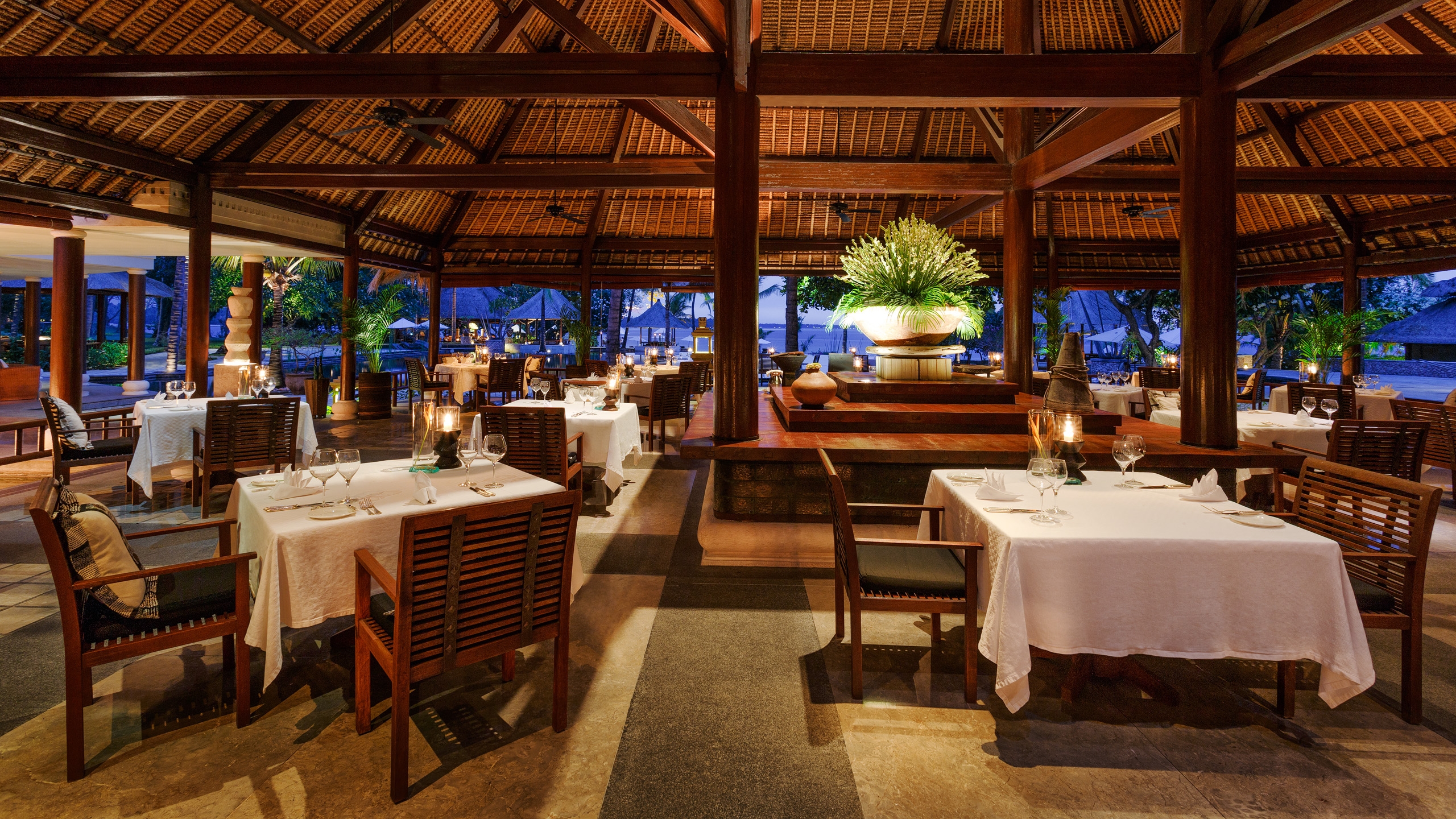 oberoi-lombok-restaurant