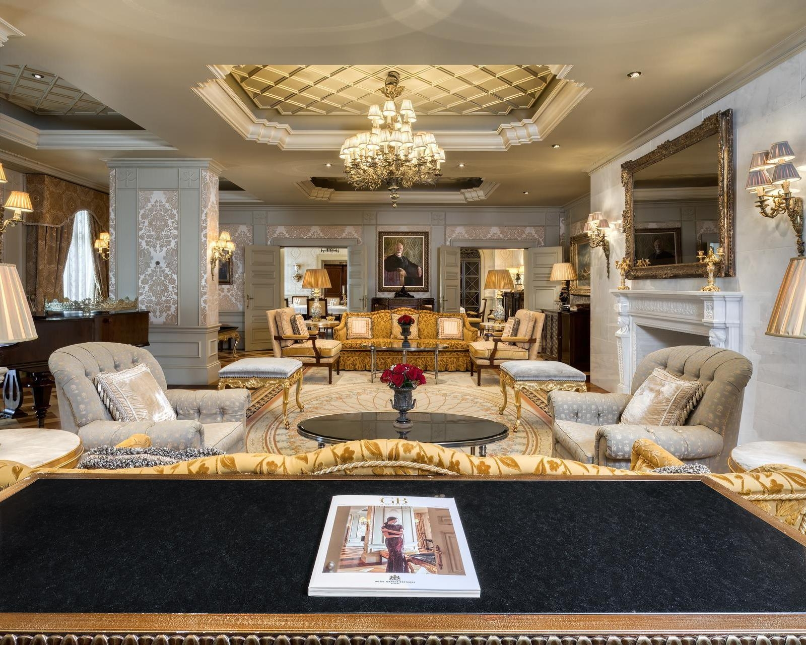A sitting area inside Hotel Grande Bretagne