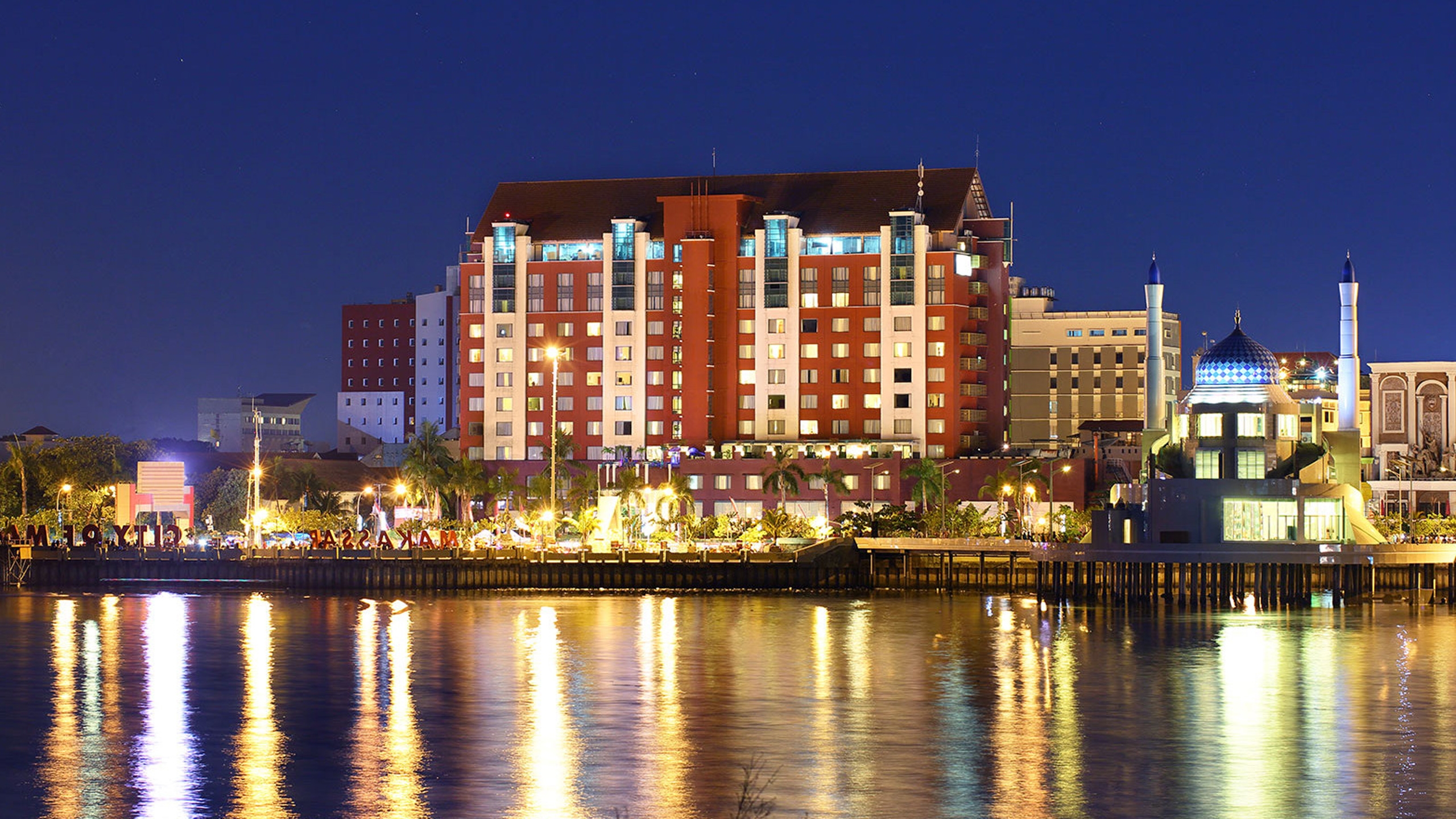 aryaduta-makassar-exterior