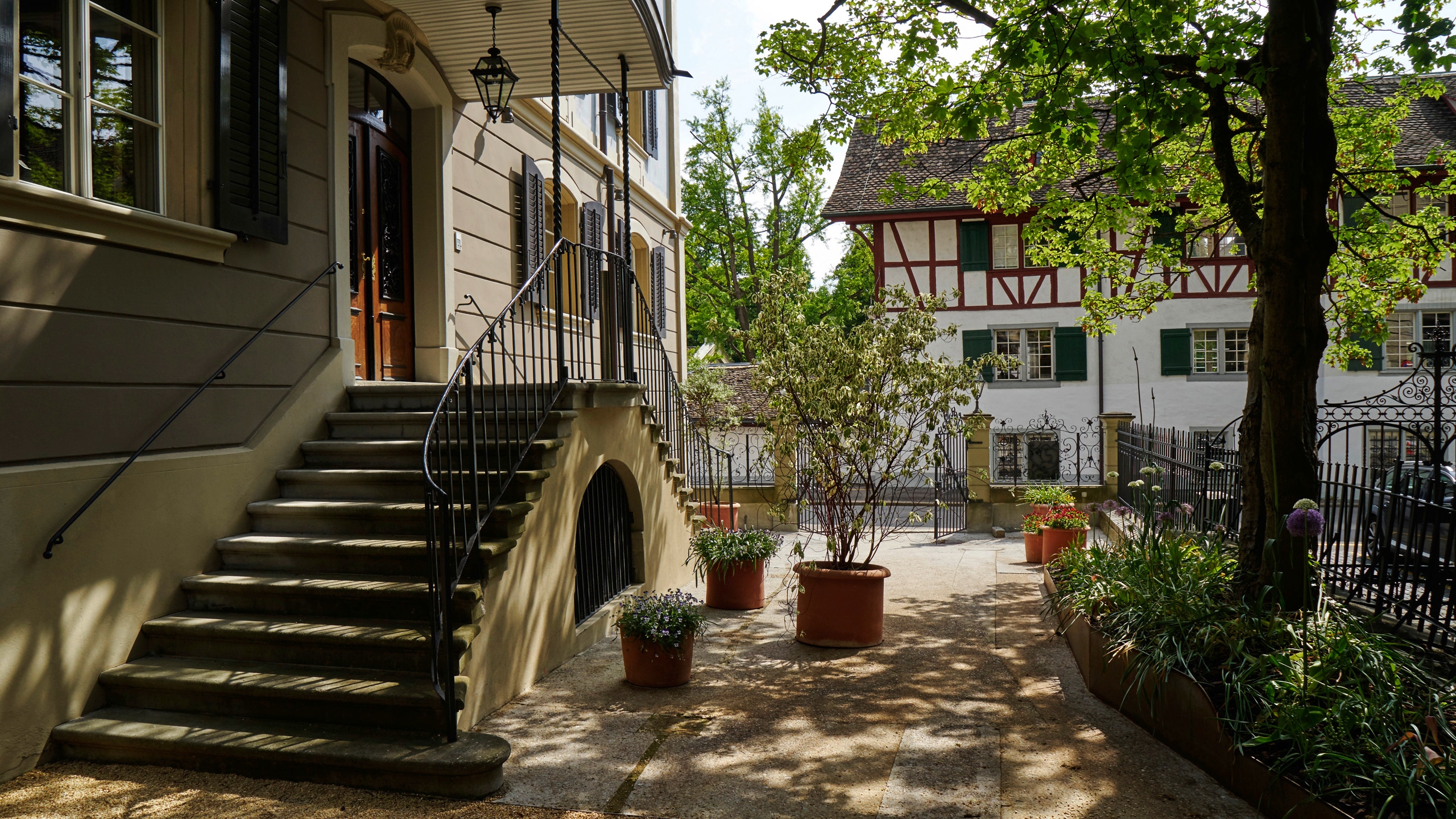 florhof-hotel-exterior