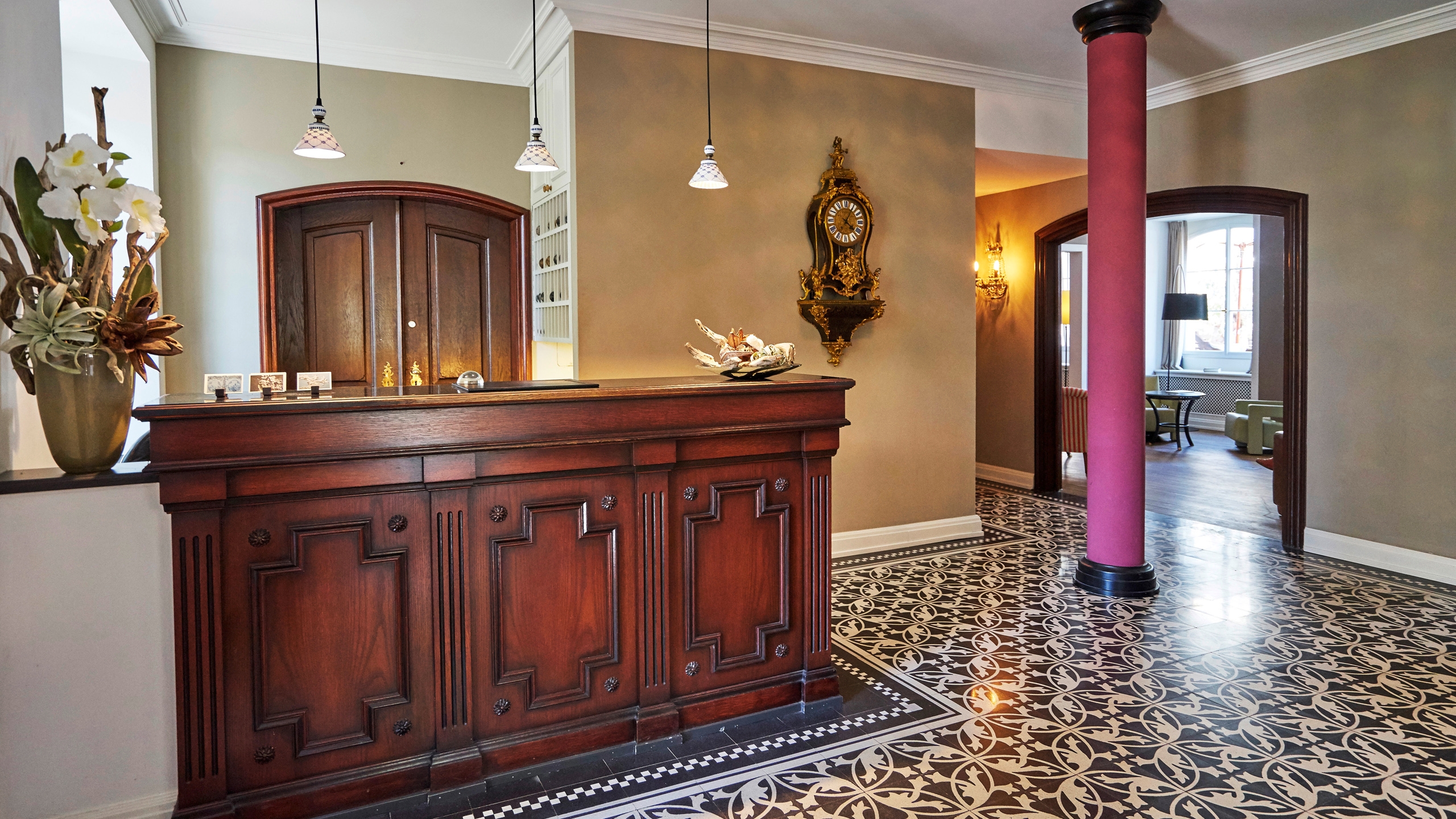 florhof-hotel-lobby