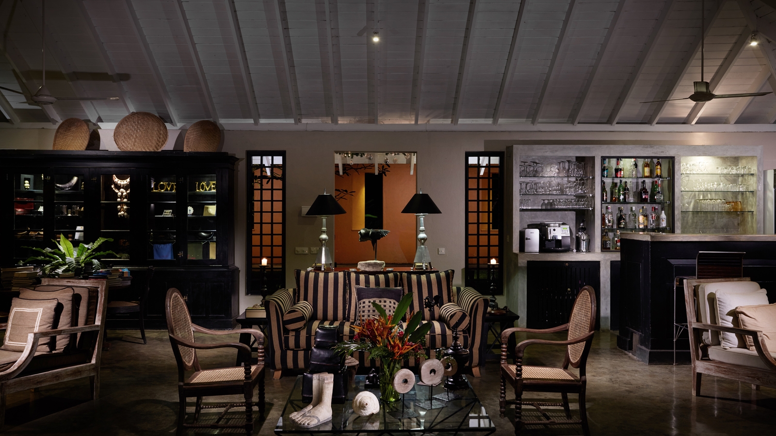 kahanda-kanda-lounge