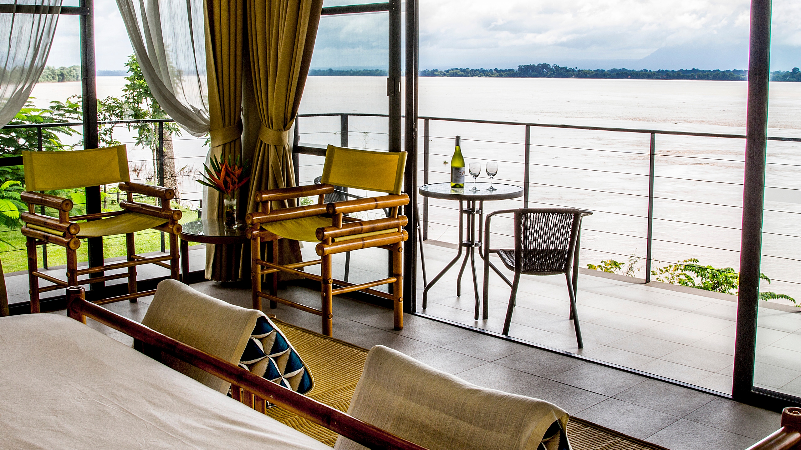 river-resort-bedroom-view