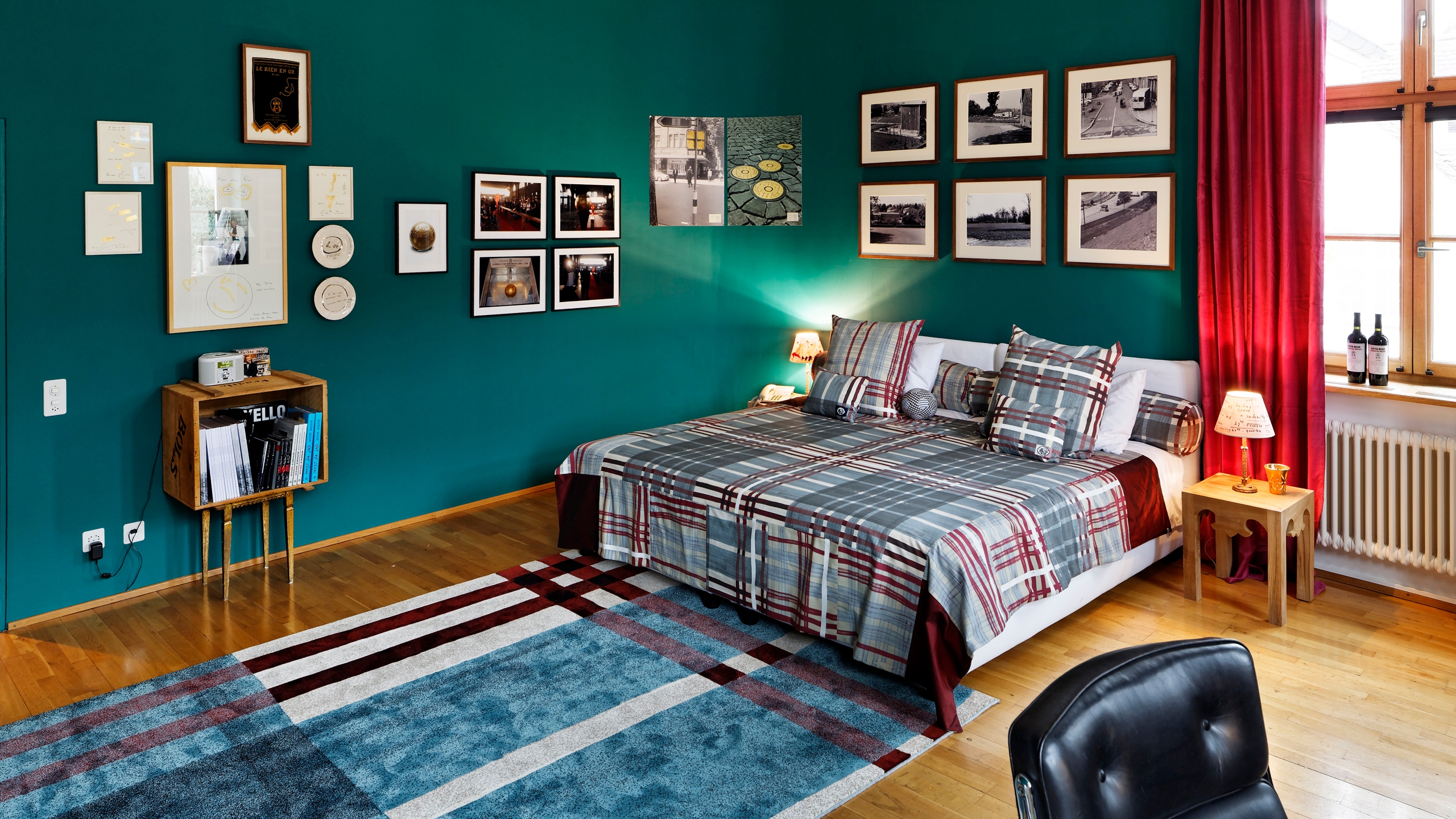 teufelhof-bedroom-art-hotel