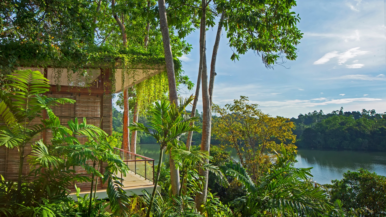 tri-galle-lake-villa-exterior