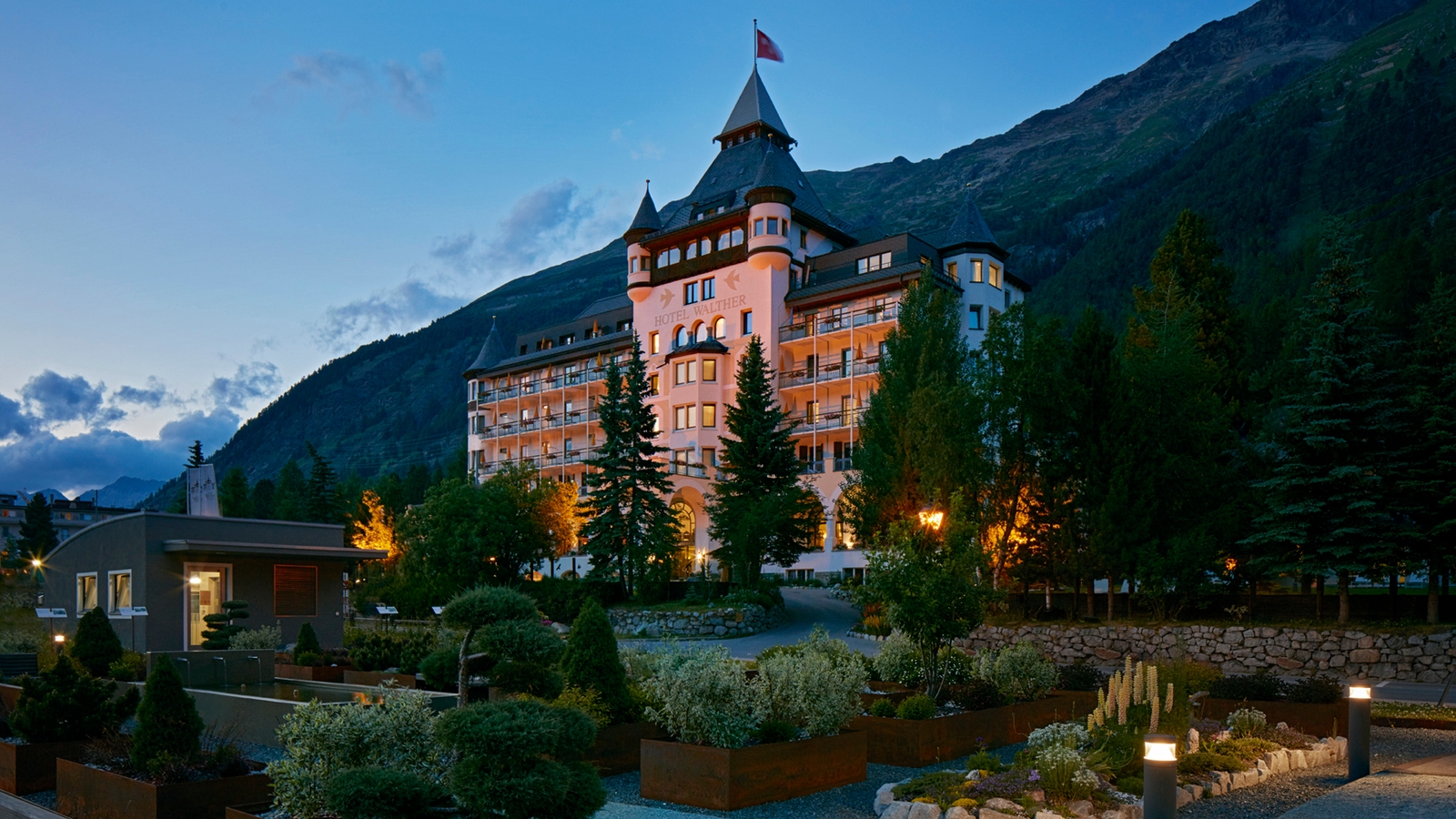 walther-pontresina-exterior-evening