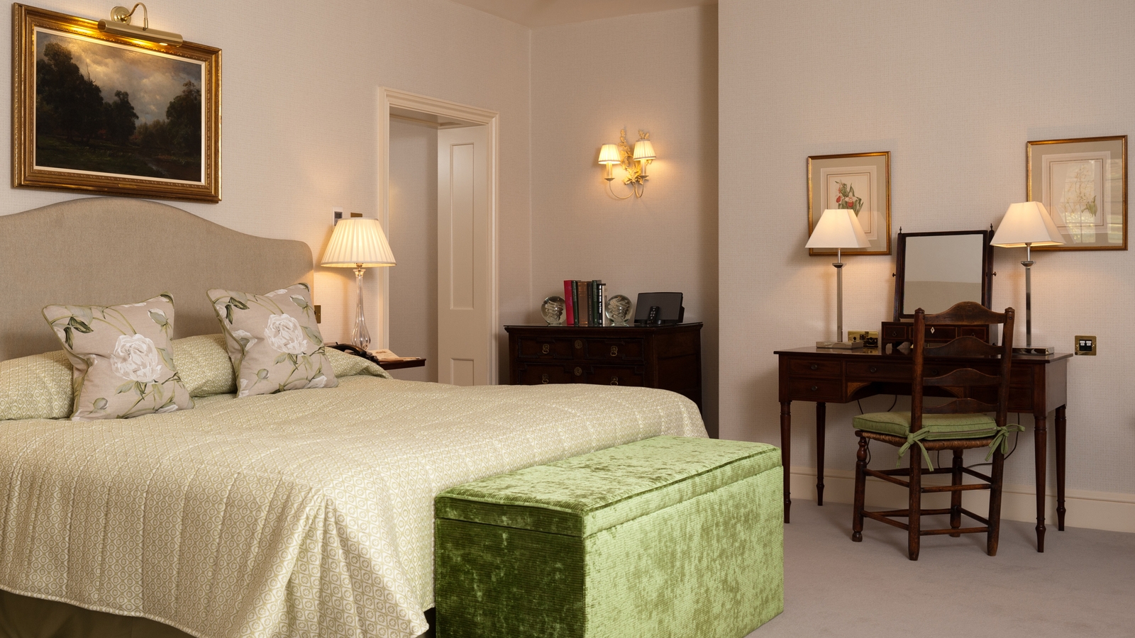 gravetye-manor-mulberryroom