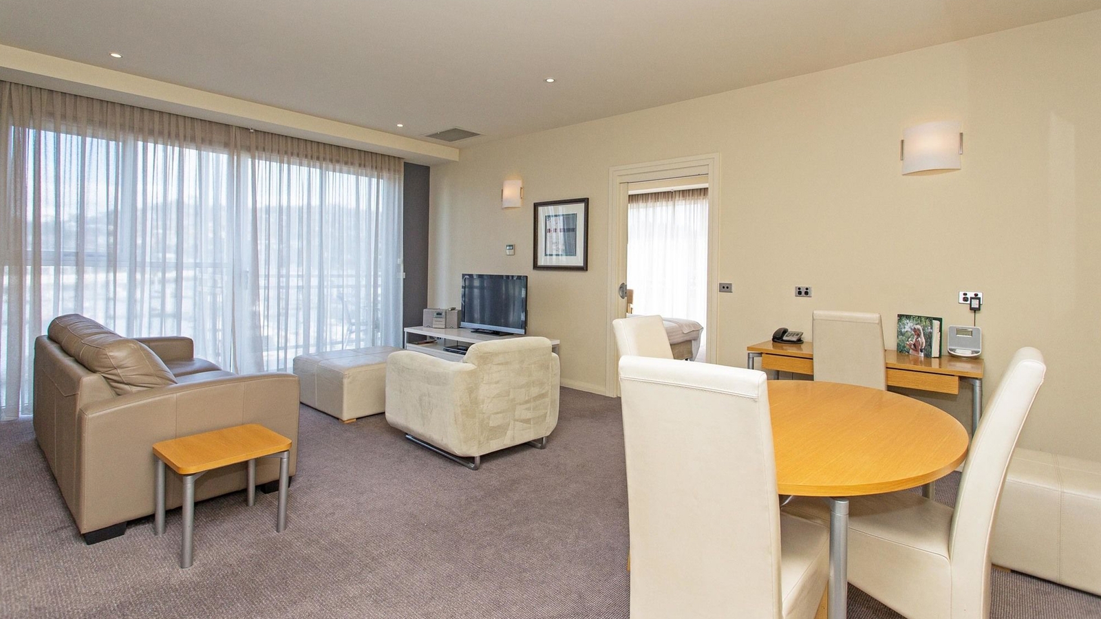 peppers-seaport-hotel-suite