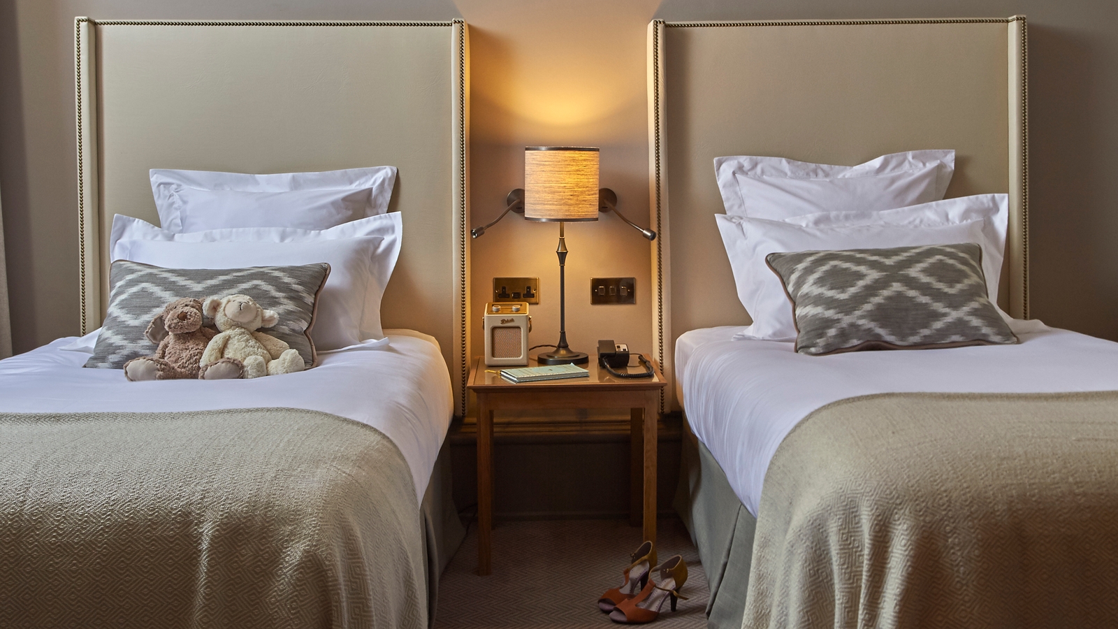 principal-york-twin-bedroom