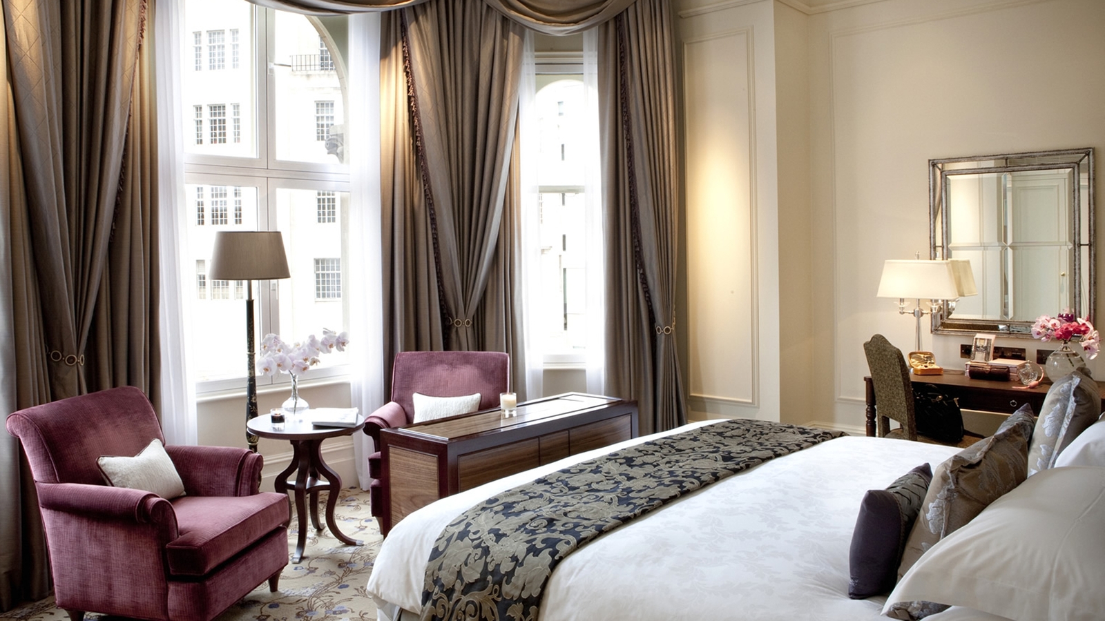 the-langham-london-bedroom