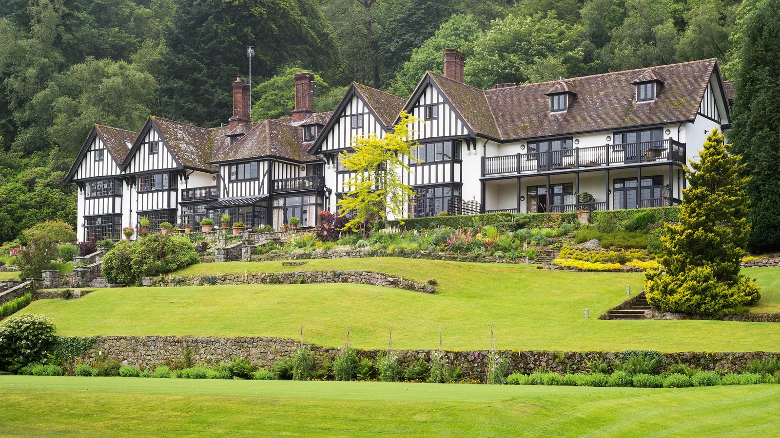 gidleigh-park-exterior