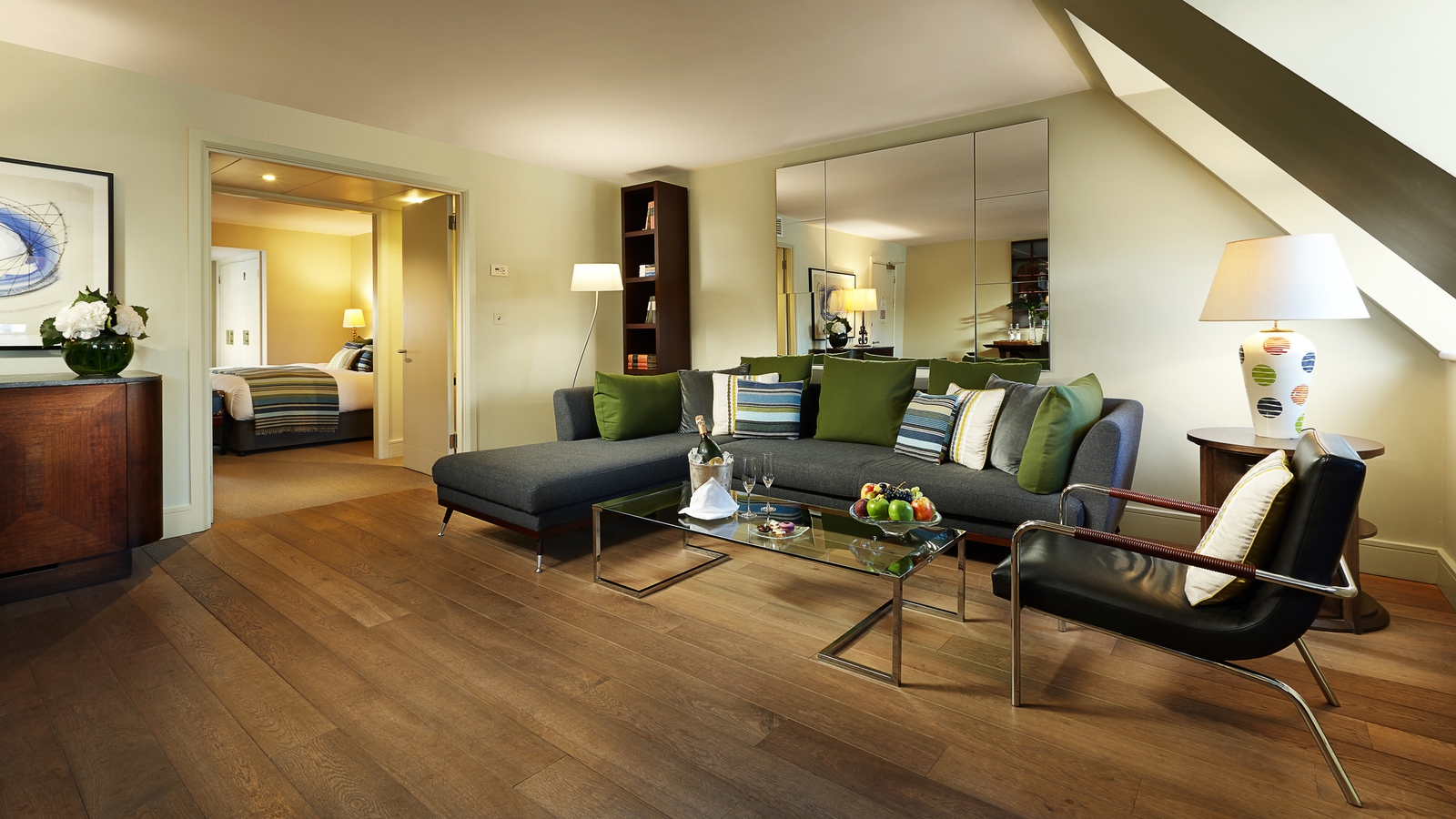 Browns_Hotel_Classic_Suite-london