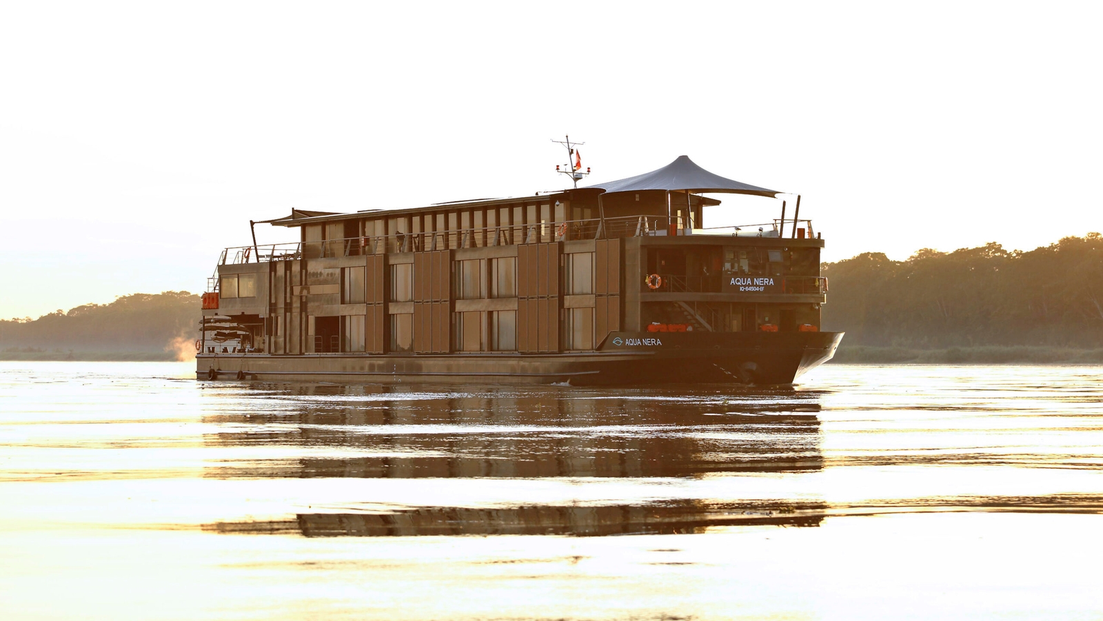Aqua Nera riverboat cruise on the Peruvian Amazon