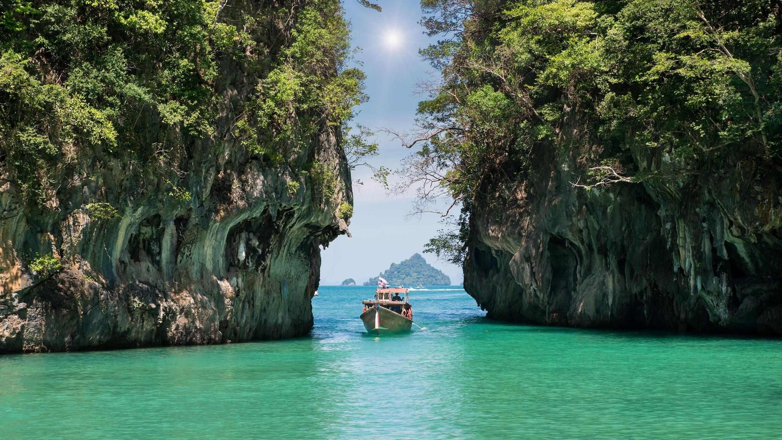 When is the Best Time to Visit Thailand?