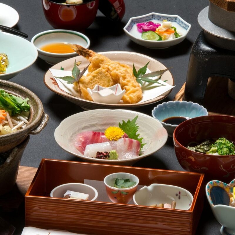 Private Japan Luxury Tours - Japanese food in small dishes