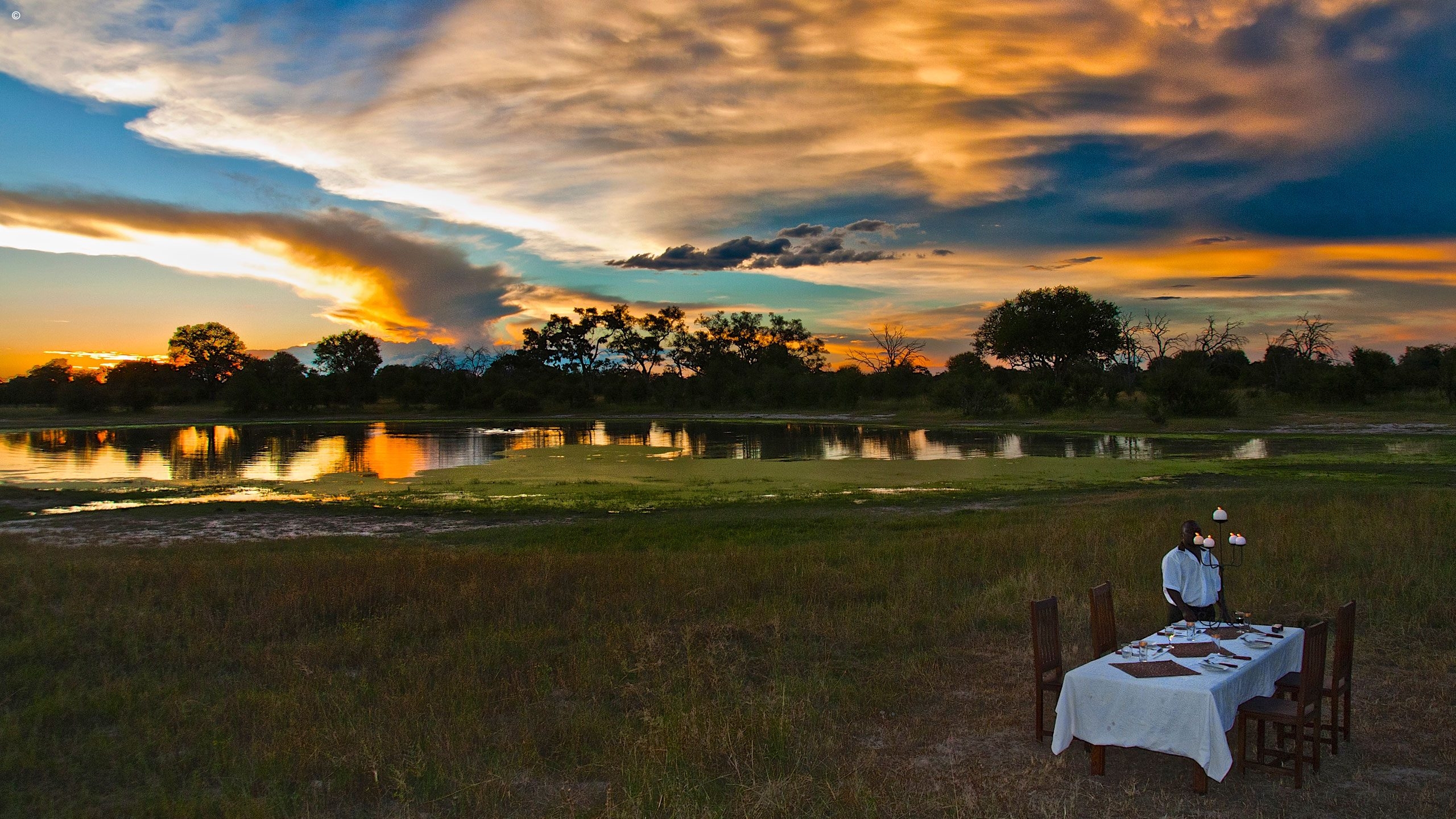 Al fresco dining at Bomani