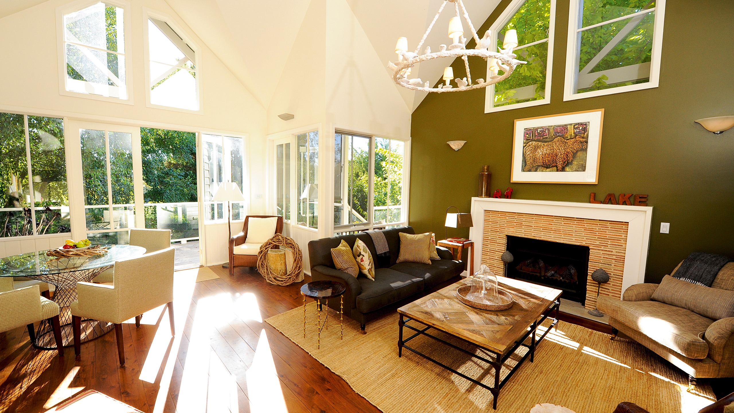 lake-house-daylesford-atrium