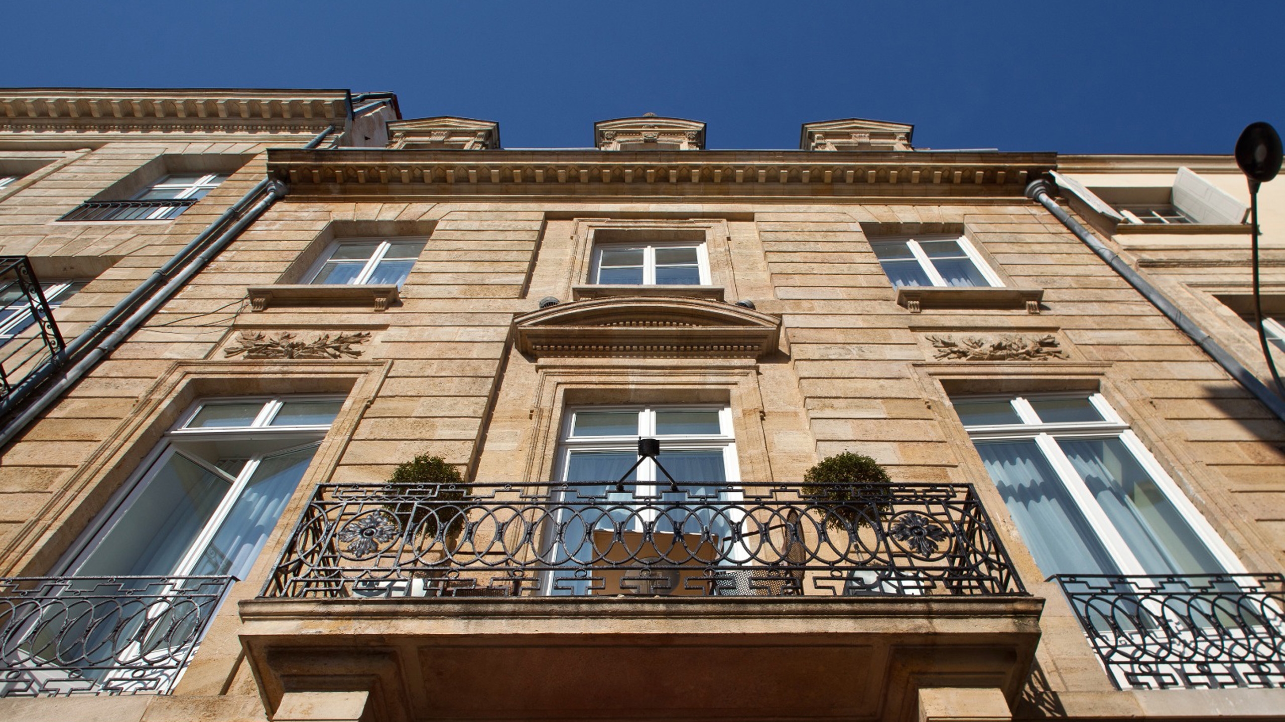 boutique-hotel-bordeaux-exterior-1