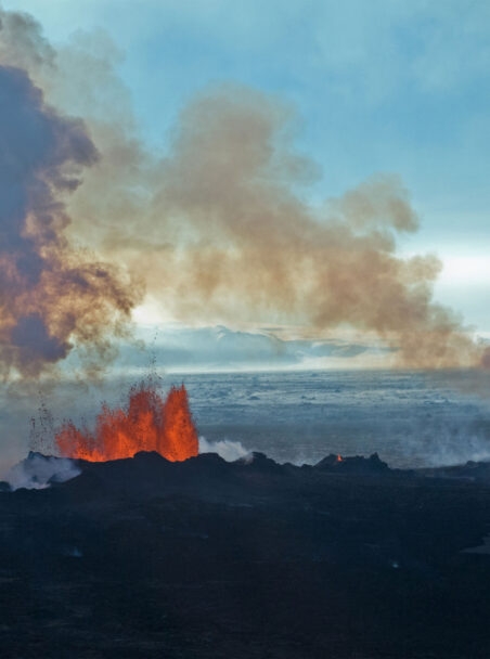 The Land of Fire and Ice: Iceland Travel Guide