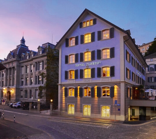 florhof-hotel-exterior-evening