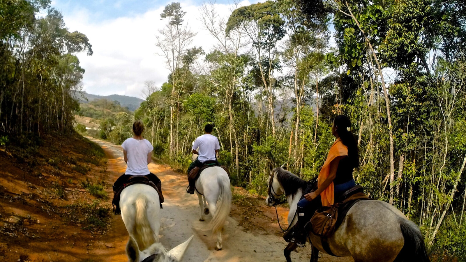 ibitipoca-horese-riding