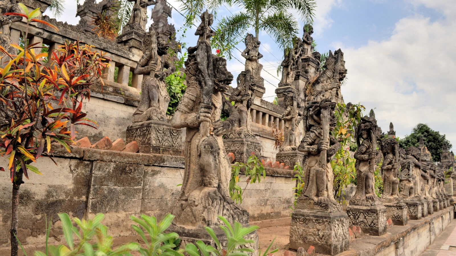 singaraja-temple-near-lovina