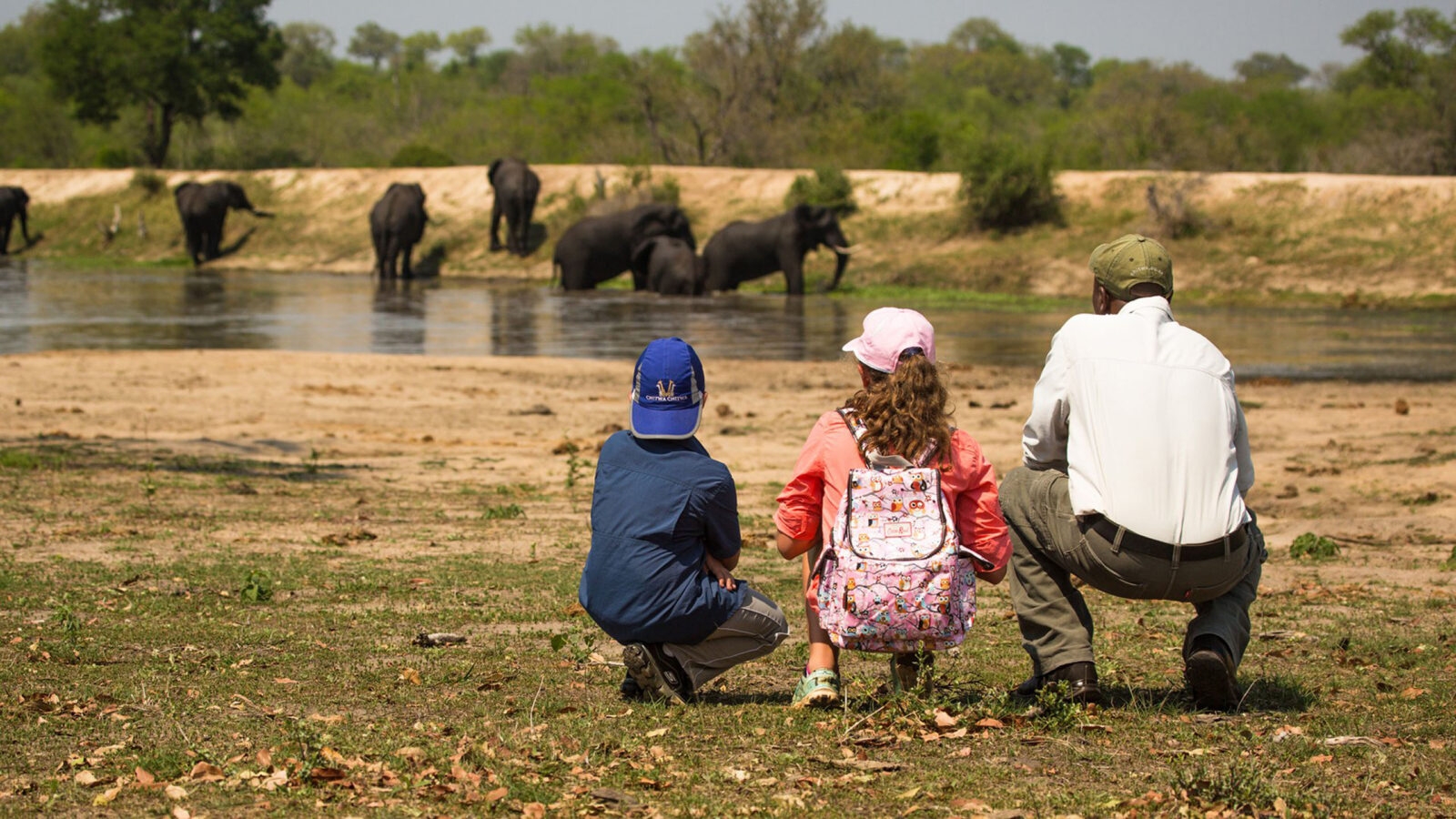 kids-animals-safari-chitwa-chitwa