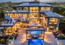 Naia Solvei Beach House