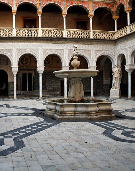 A quiet tiled courtyard in Rome