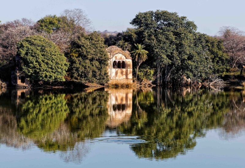 The abondoned hunting lodge Jogi Mahal