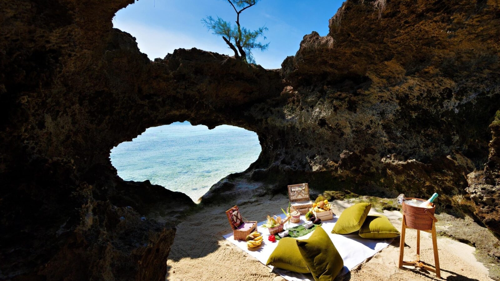 Bawe island picnic experience ideal for honeymooners