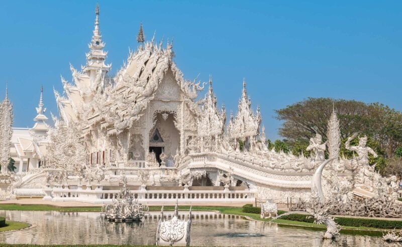 Wat Rong Khun, the white temple in Chiang Rai, Thailand