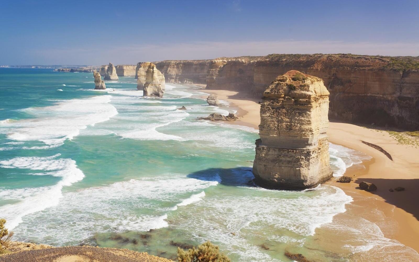 The towering limestone stacks of the Twelve Apostles along Victoria’s Great Ocean Road.