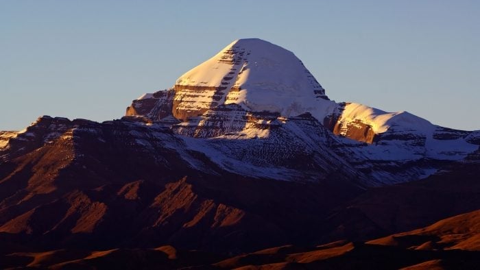 Mount-Kailash-iStock_000020621717_Large.jpg