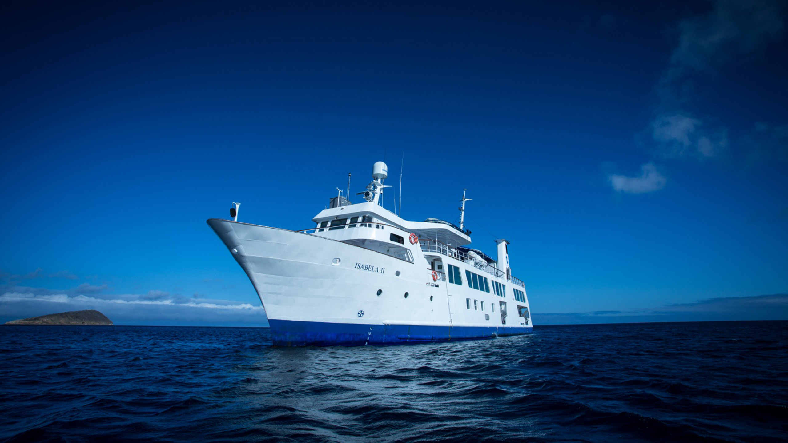 isabela 2 galapagos cruise