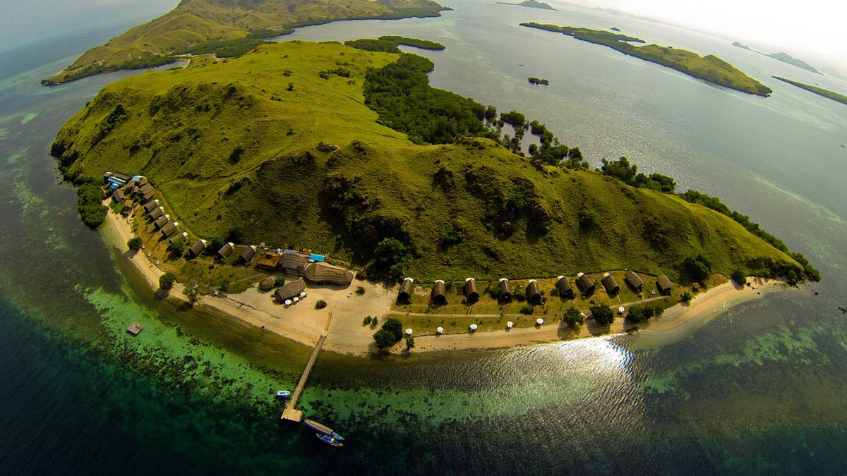 Komodo Resort & Diving Club - Luxury Hotel In Komodo National Park