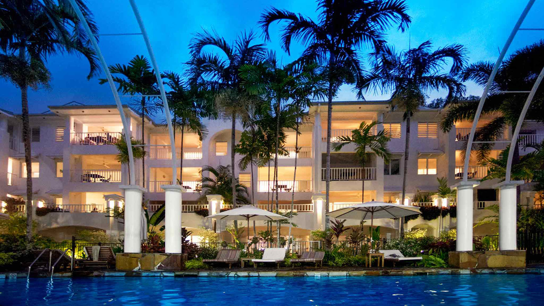 the-reef-house-palm-cove-luxury-hotel-in-great-barrier-reef-and