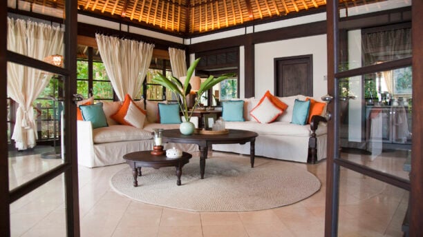 fregate-island-pool-residence-interior