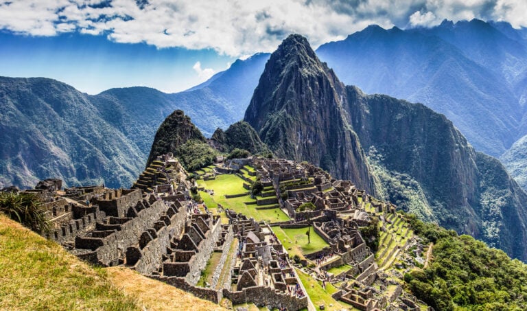 machu-picchu-ruins-peru