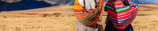 peruvian-women-national-dress-sacred-valley