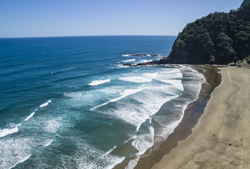 karekare-beach