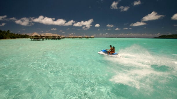 le-tahaa-activities-jetski