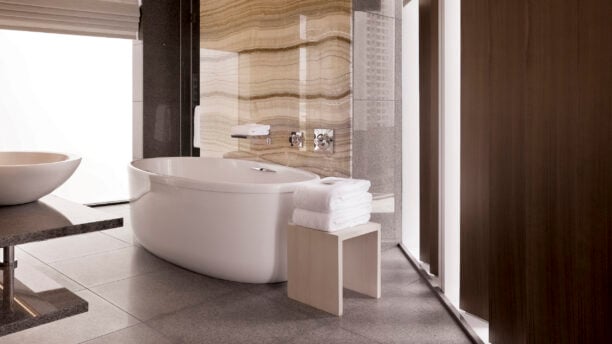 park-hyatt-busan-bathroom