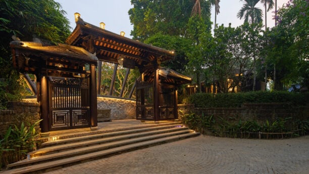 ancient-hue-garden-house