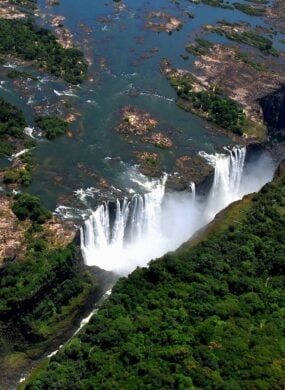 victoria-falls-zimbabwe