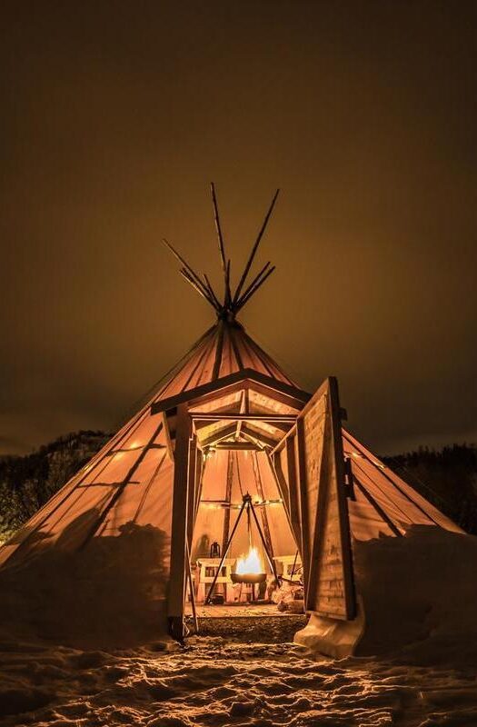 Tipi night Lyngen, saami tent